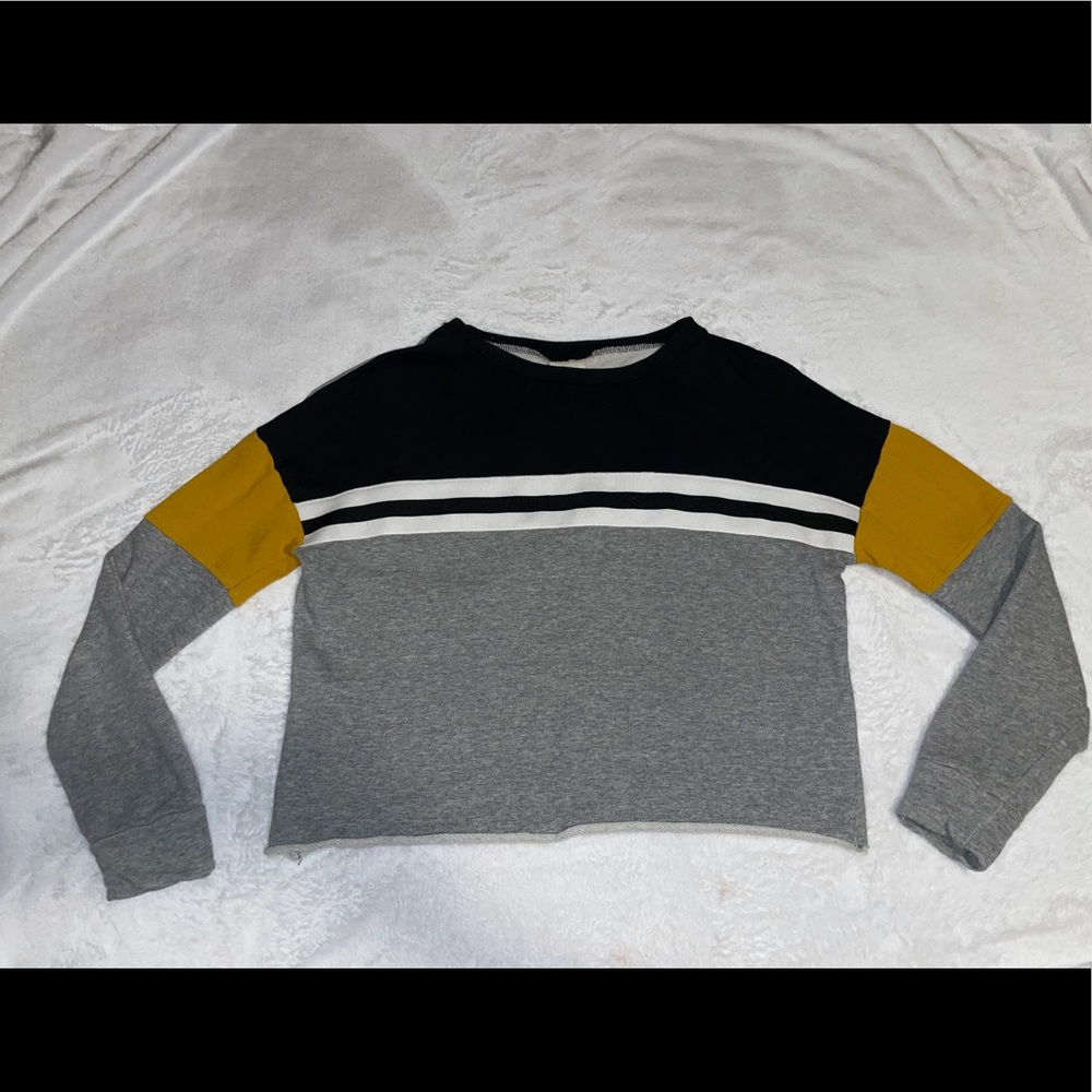 crop top sweater